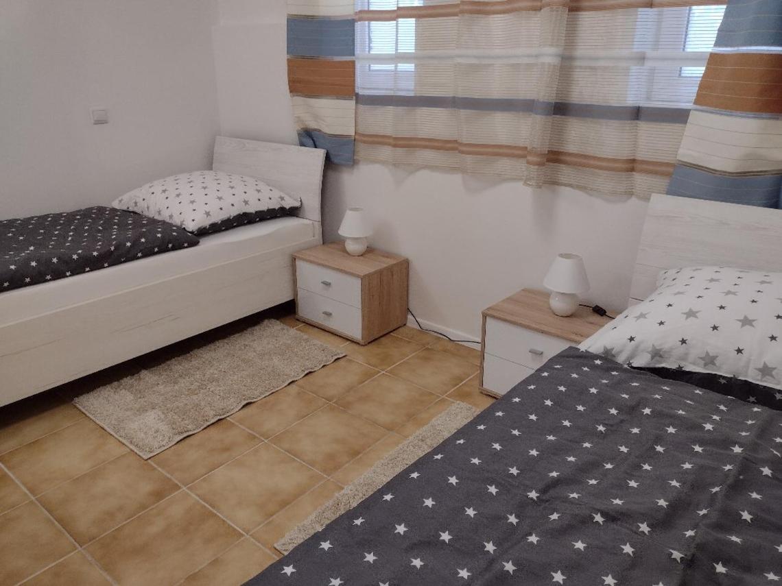 Appartement In Nitra Under The Zobor-Hill Екстериор снимка